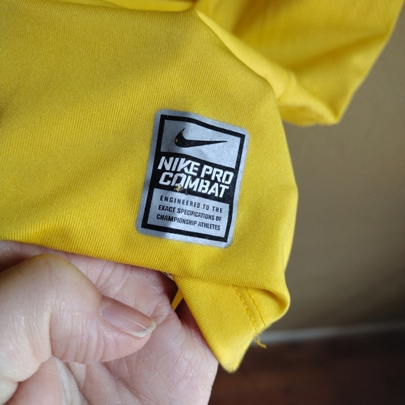 Nike Pro Combat Men's Yellow Dri-Fit Fitted Athletic Tank Top Sz S-Workout Wear - Picture 5 of 7
